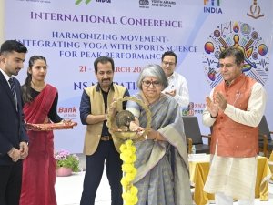 International-Conference-Yoga-img-3
